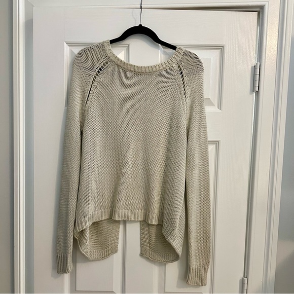 BB Dakota Fly-Away Back Scoop Neck Sweater Knit - Picture 1 of 6